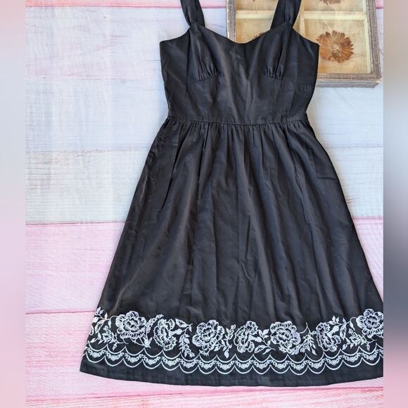 Loft Black & White Floral Embroidered Fit & Flare Sundress Dress 10 Classic - Picture 3 of 7